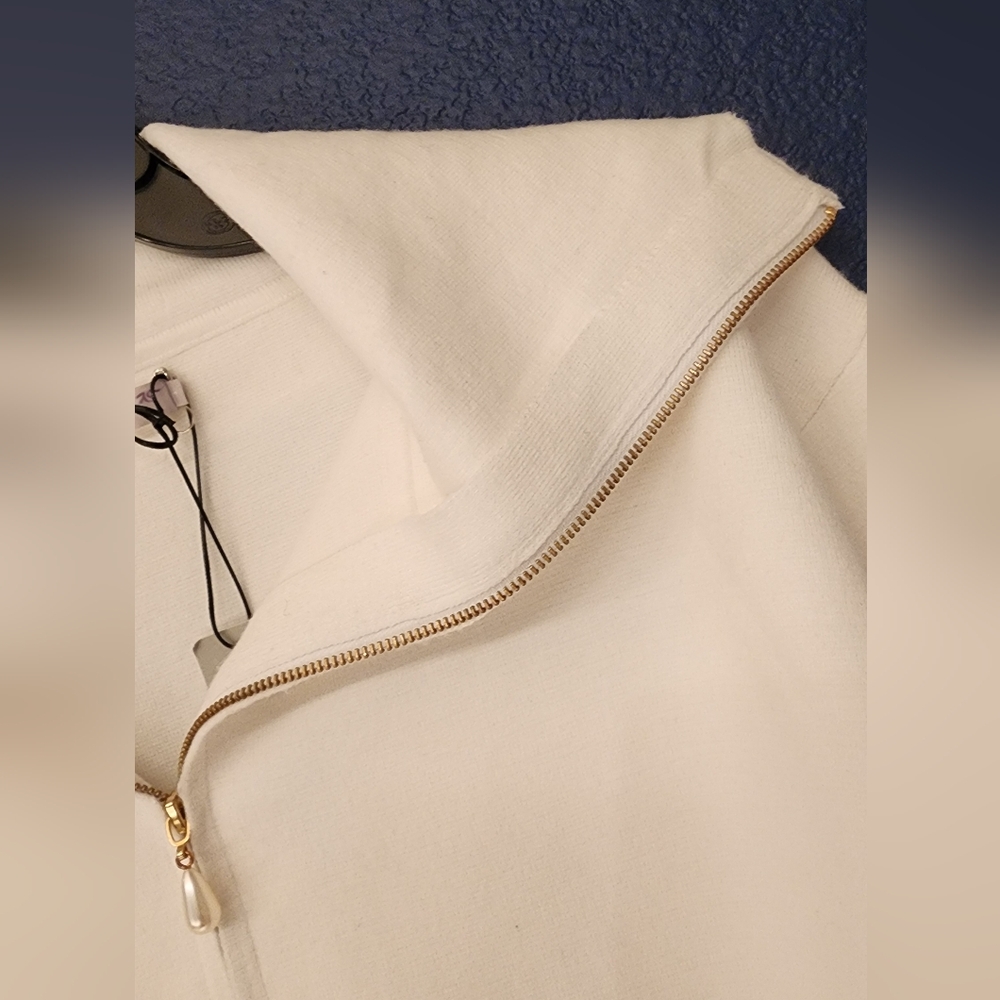 One grey Day Elegant Wide Collar Zippered Tapered Waist Sweater In White Sz SM - Picture 6 of 12